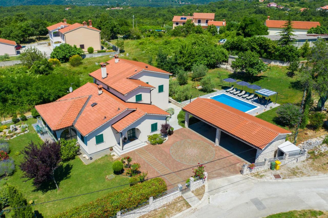 Holiday House Olive Grove With Pool And Garden 라빈 외부 사진