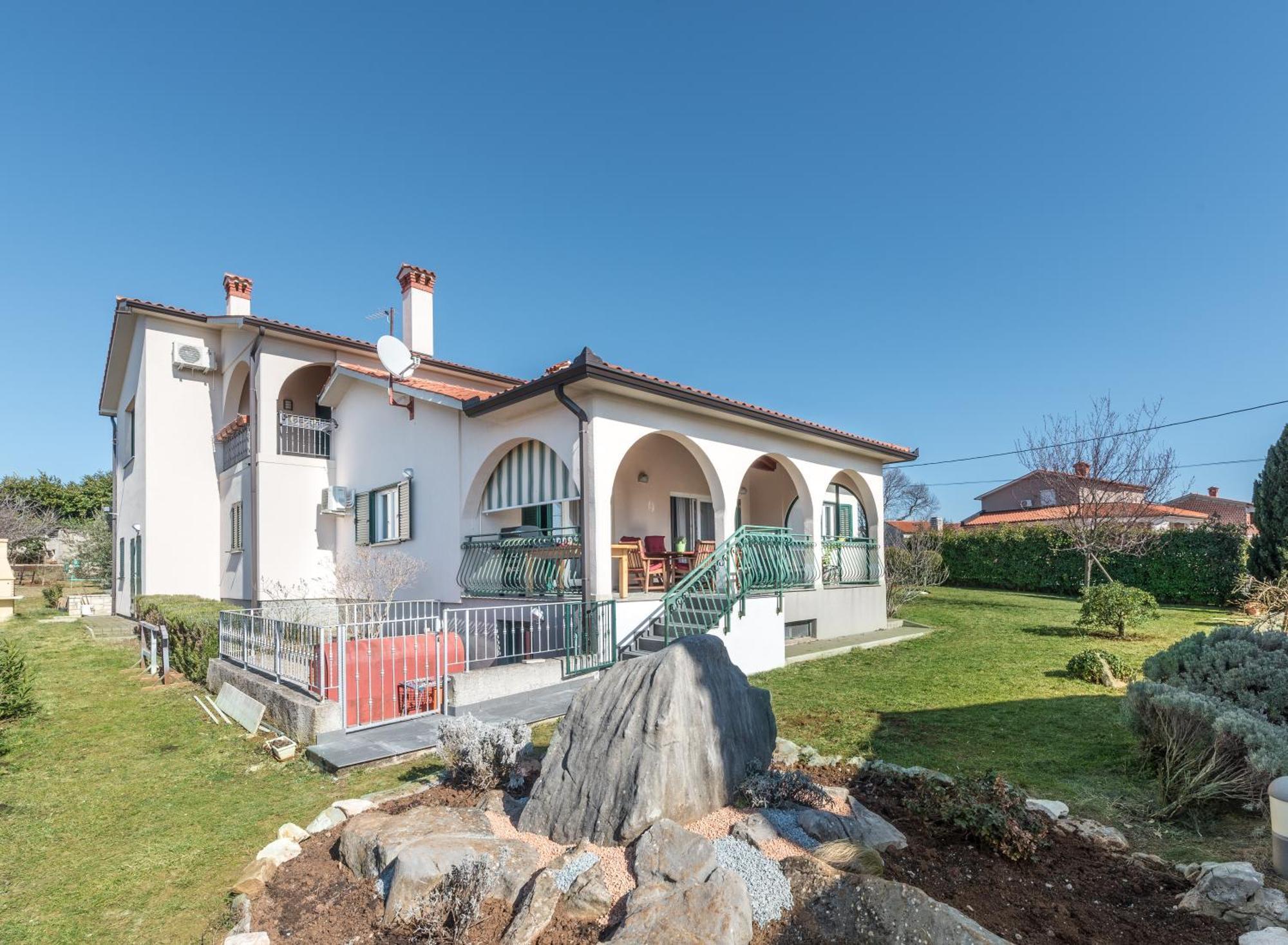 Holiday House Olive Grove With Pool And Garden 라빈 객실 사진
